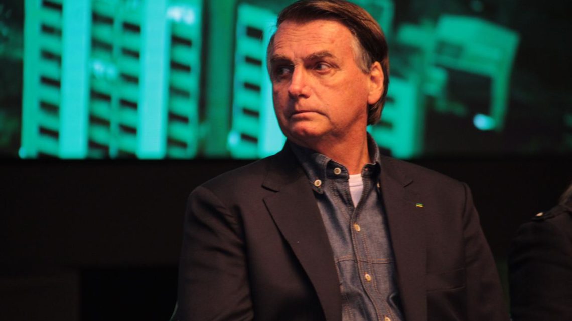 URGENTE: Bolsonaro é hospitalizado com suspeita de nova obstrução