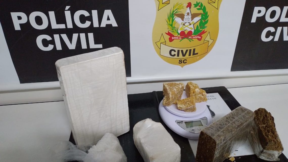 Vídeo: dois homens são presos por tráfico de drogas e tentativa de homicídio contra delegado e policial civil em Chapecó