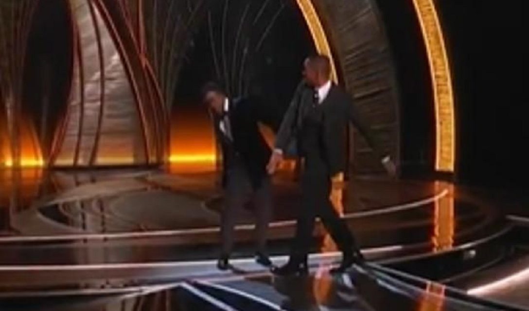 Oscar: Will Smith bate em Chris Rock após piada sobre sua esposa; confira