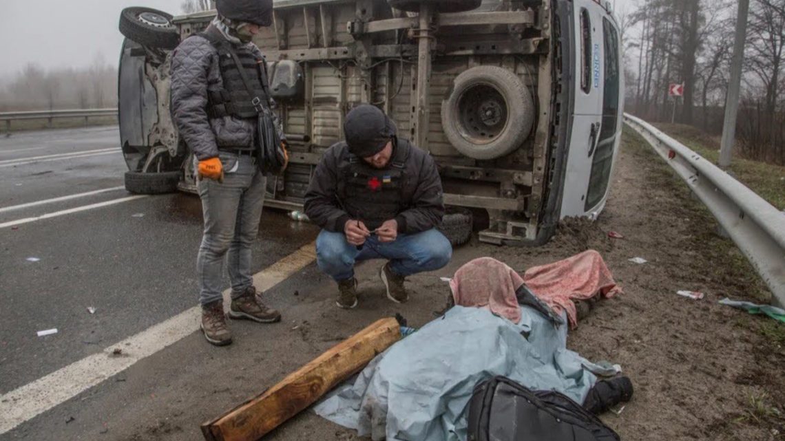Vídeo: Ucrânia recupera cidade de Bucha e encontra 280 corpos espalhados pela cidade