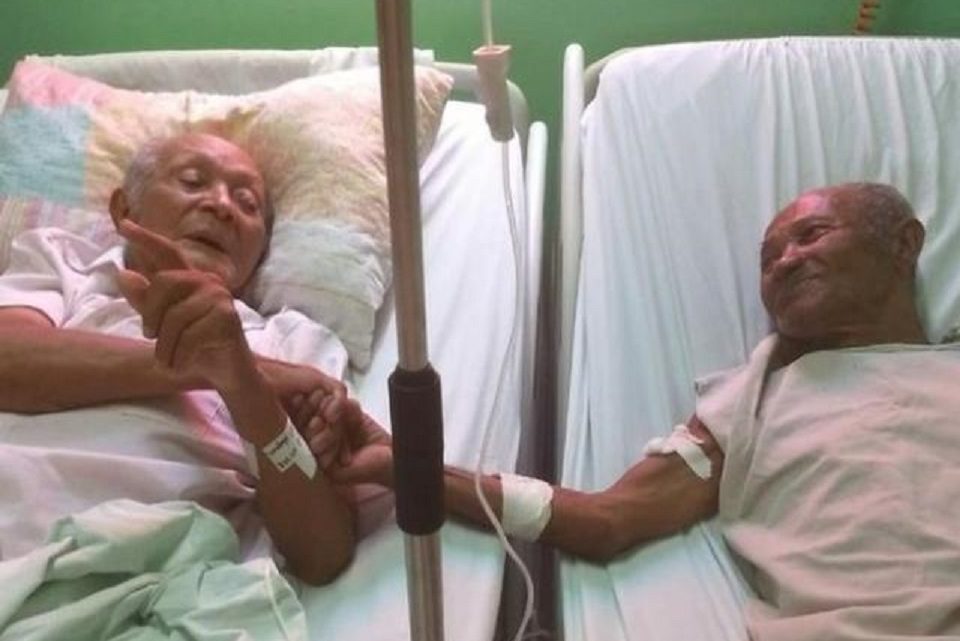 Vídeo: após 15 anos separados, irmãos se reencontram em hospital