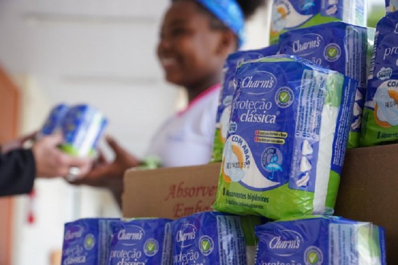 SC inicia distribuição de absorventes para 64 mil estudantes da rede estadual