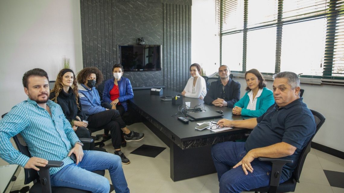 Festival de Teatro é tema de reunião na Prefeitura de Chapecó