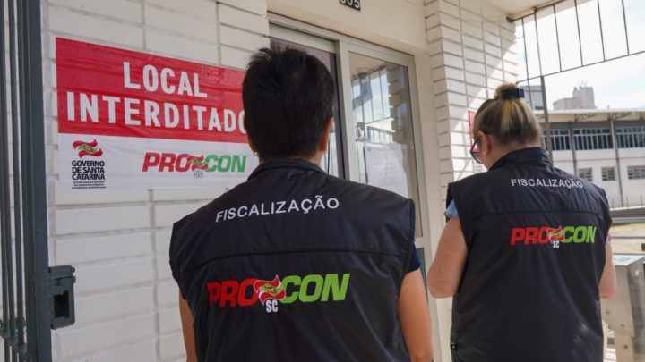 Procon suspende vendas de operadora de telecomunicações após mais de 23 mil reclamações