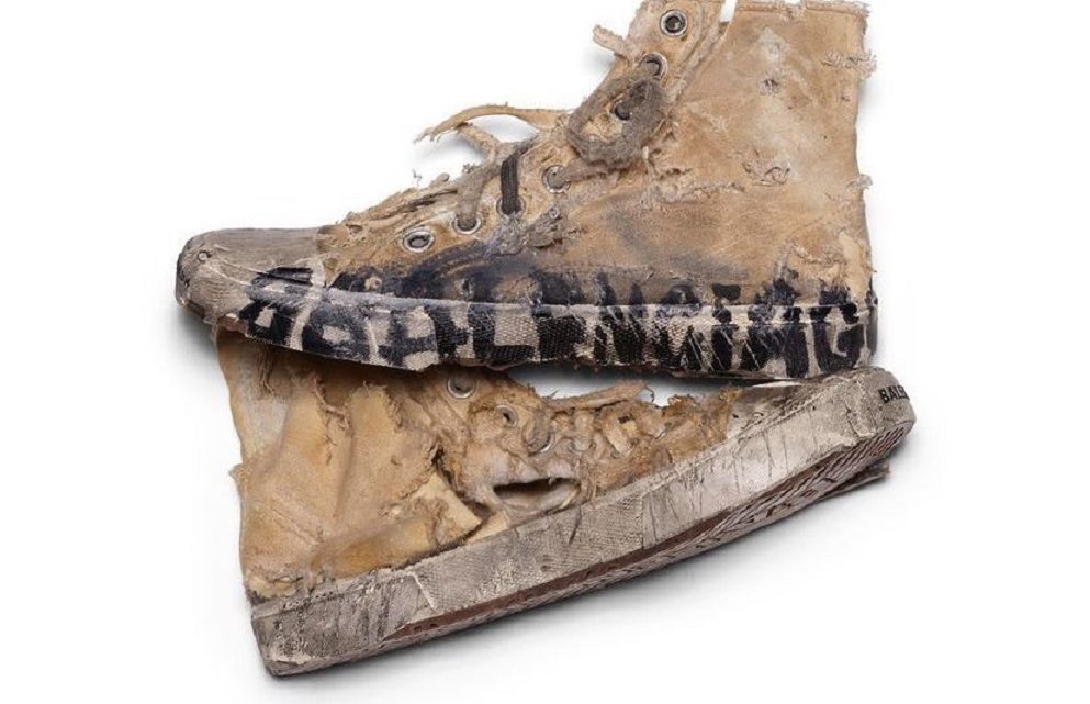 Marca de luxo lança tênis com aparência de destruído e sujo; veja o valor