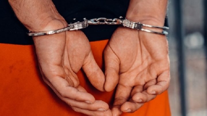 Padrasto suspeito de abusar durante cinco anos de criança é preso