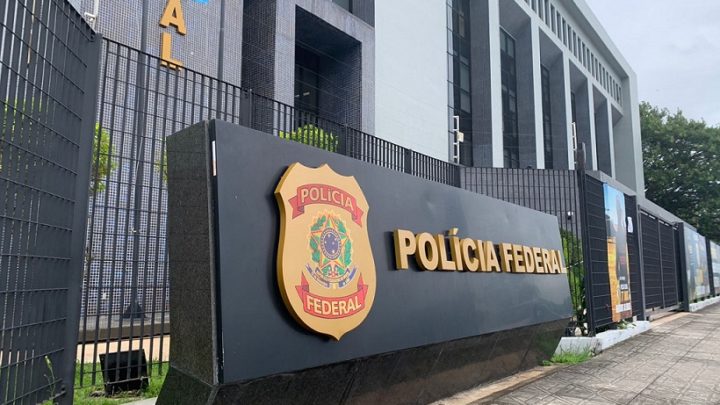 Grupo que contrabandeava vinhos é alvo de operação da Polícia Federal em SC