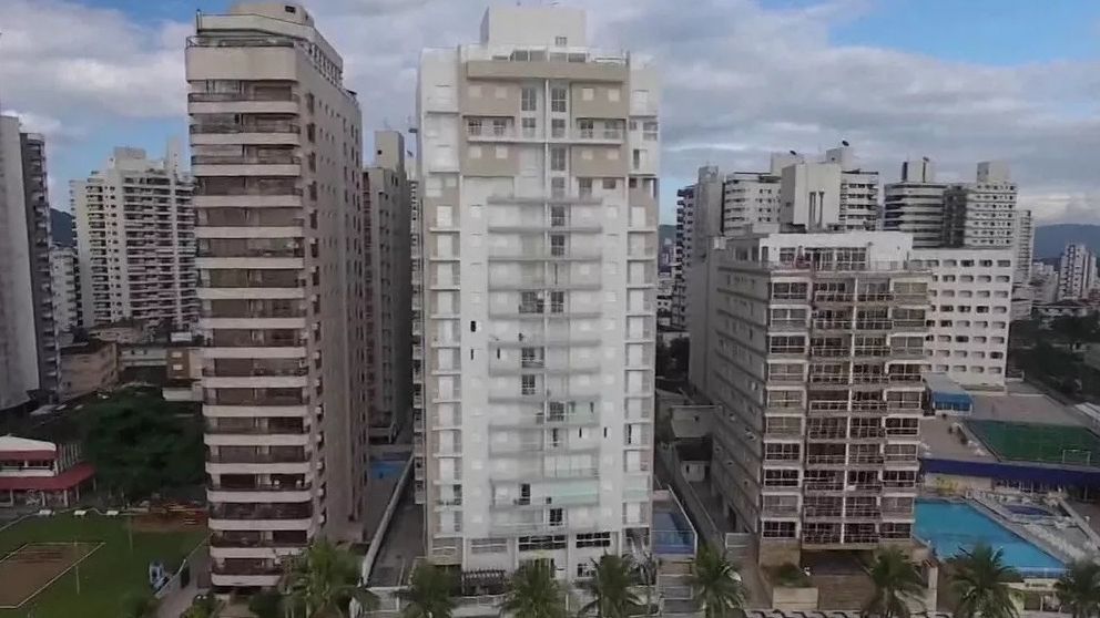 Tríplex do Guarujá apontado como sendo de Lula é sorteado e tem novo dono