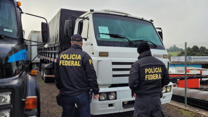 Vídeo: Polícia Federal sequestra bens de organização criminosa dedicada ao contrabando de cigarros em Chapecó