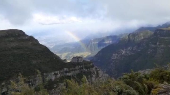 Vídeo: neve, chuva e arco-íris em Urubici na Serra Catarinense