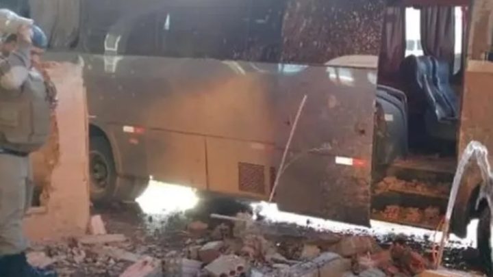 Homem morre após botijão de gás hélio explodir durante festa em SC