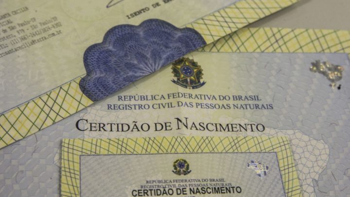 Quase 57 mil recém-nascidos foram registrados sem o nome do pai