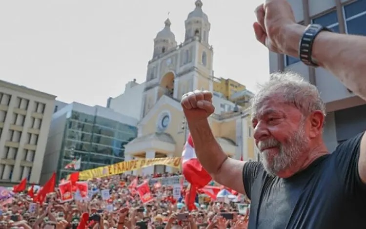 Roteiro de Lula em SC não terá eventos na rua