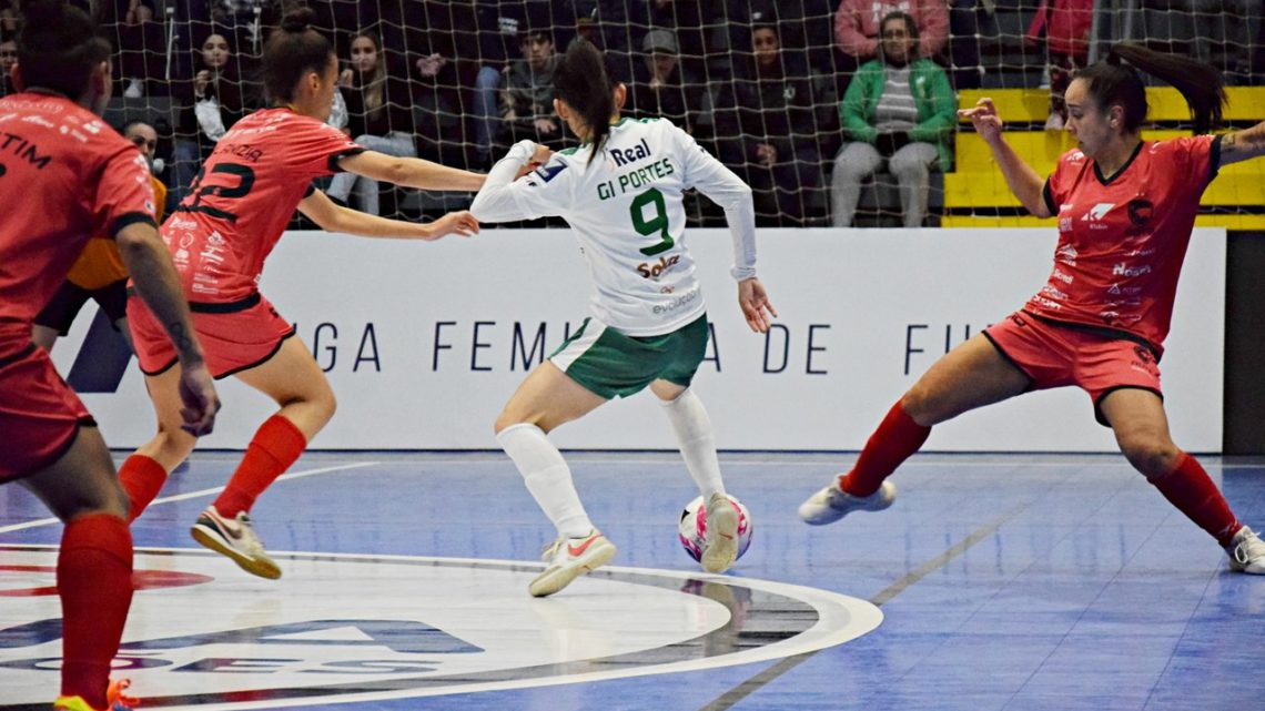 Female/Unochapecó vence mais uma na Liga Feminina de Futsal