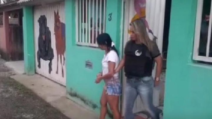 Mulher suspeita de mandar matar o marido para receber seguro milionário é presa