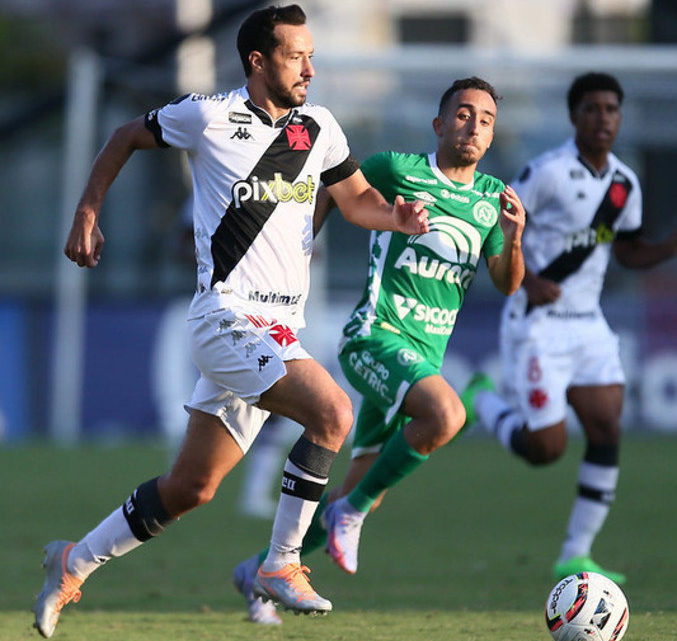 Vasco e Chapecoense empatam em jogo morno pela Série B