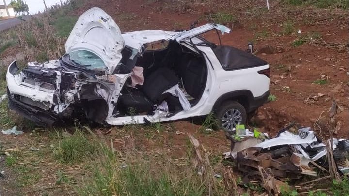 Motorista fica gravemente ferido em colisão com caminhão no Oeste de SC