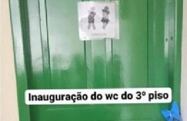 Deputado critica banheiro unissex em escola de SC; direção explicou o caso