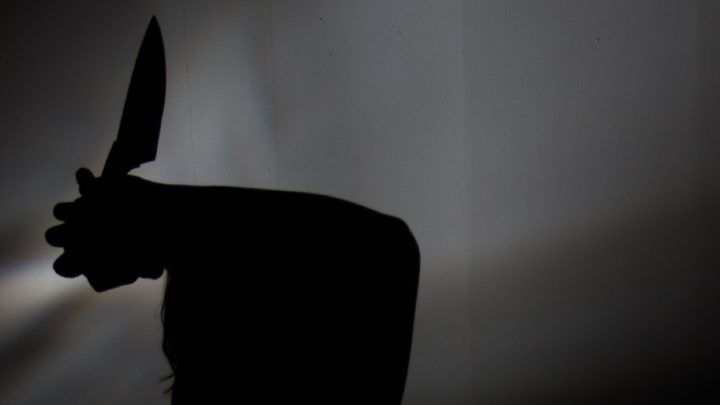Mulher corta genital do namorado que tentou estuprar a filha de 14 anos