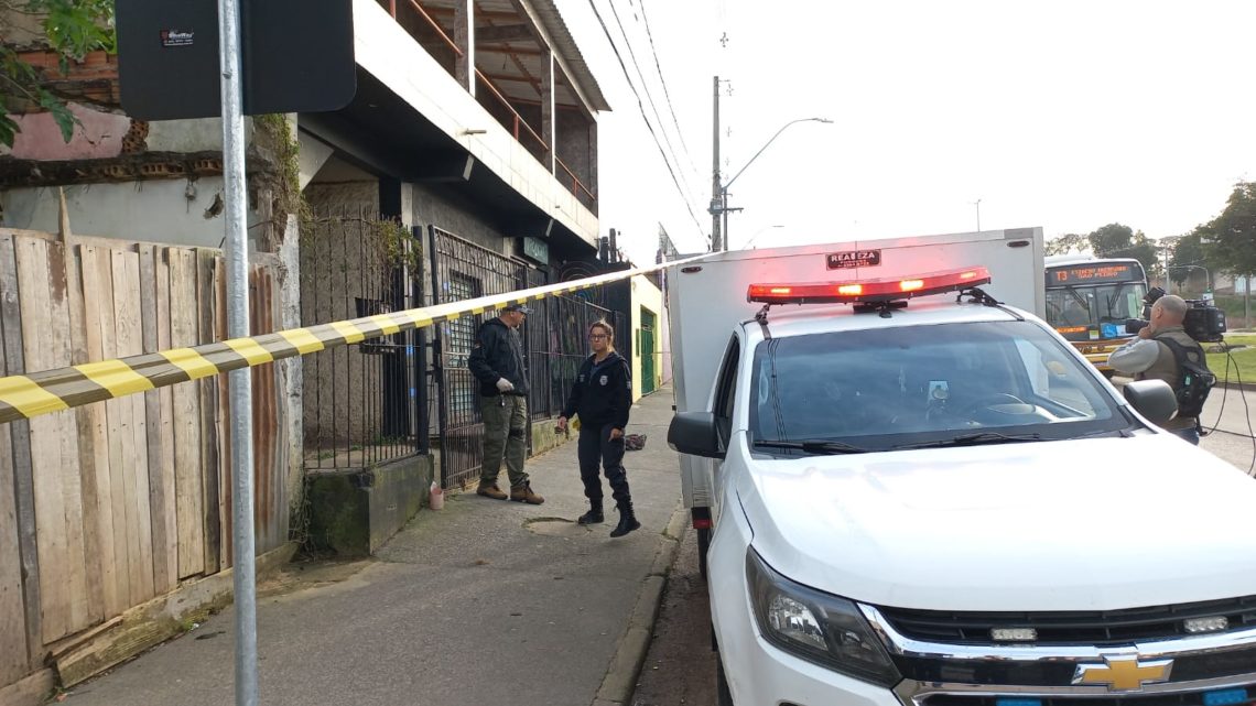 Cabeça de homem é encontrada em saco de lixo em Porto Alegre