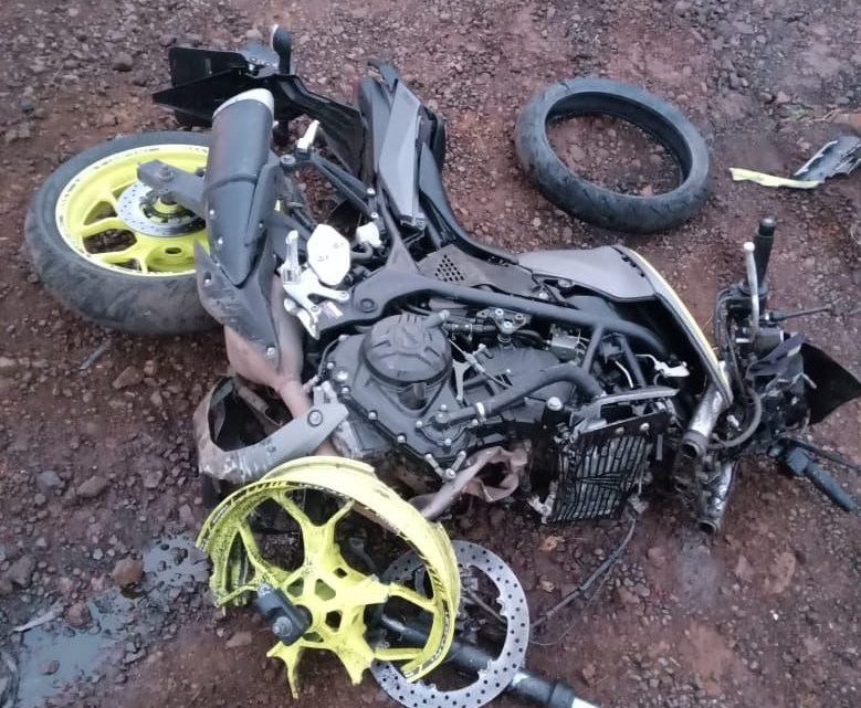 Motociclista de 24 anos morre após colidir com carro na BR-282