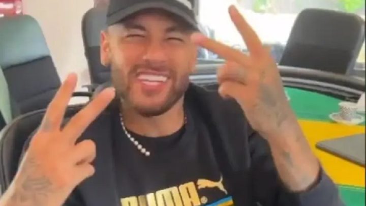 Neymar declara apoio a Bolsonaro em vídeo