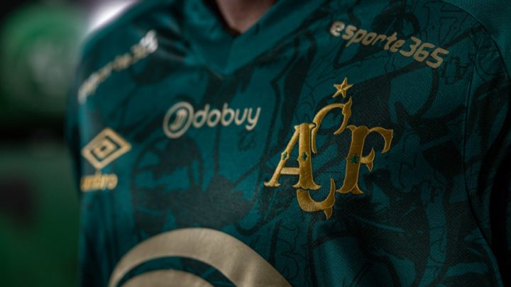 Nova camisa da Chape faz homenagem à Itália e ao Torino F.C