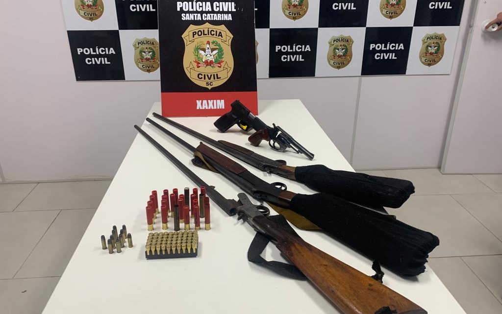 Polícia Civil de Xaxim prende dois homens em flagrante pelo crime de posse irregular de arma de fogo