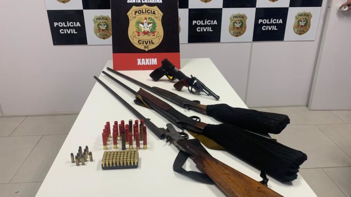 Polícia Civil de Xaxim prende dois homens em flagrante pelo crime de posse irregular de arma de fogo
