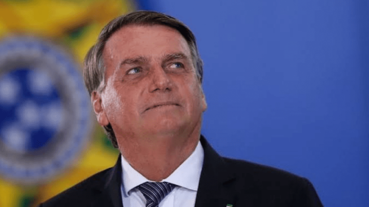 Jair Bolsonaro mantém silêncio sobre vitória de Lula