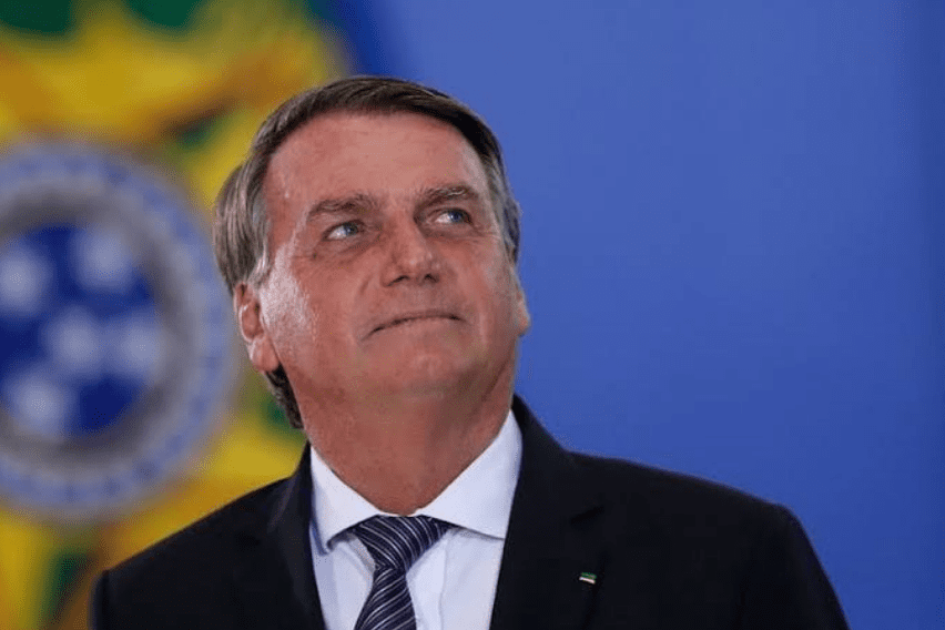 Jair Bolsonaro mantém silêncio sobre vitória de Lula