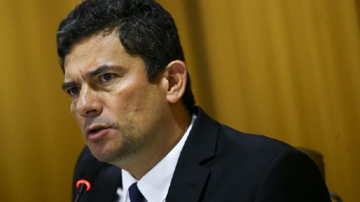 Sergio Moro declara apoio a Bolsonaro no segundo turno