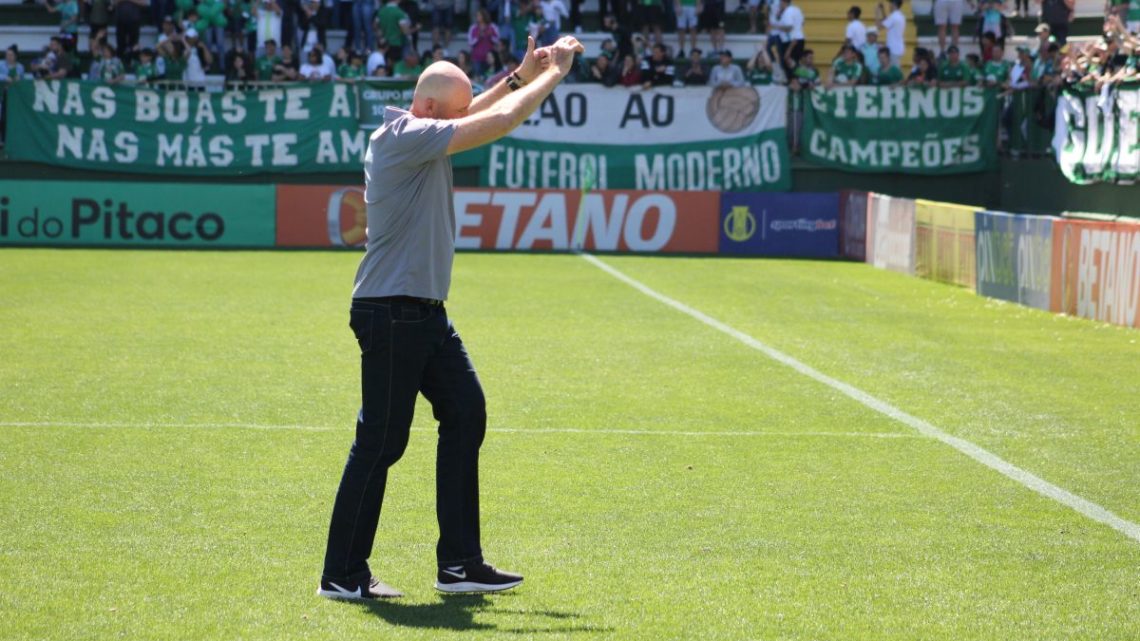 Gilmar Dal Pozzo deixa a Chapecoense