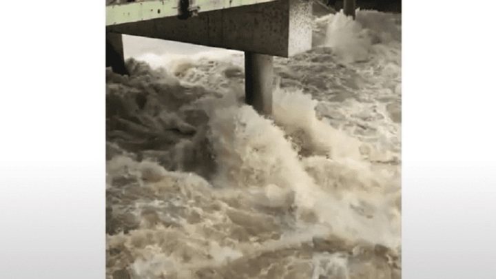 Vídeo: imagens mostram a força das águas em Joinville após fortes chuvas