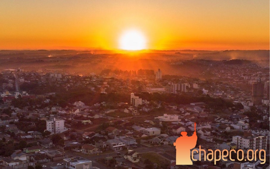 Temperaturas com máximas altas mantém calorão em SC; veja