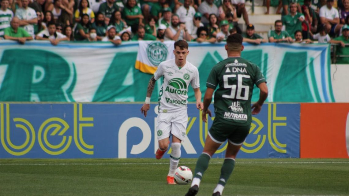 Chape encerra a Série B com derrota em Campinas