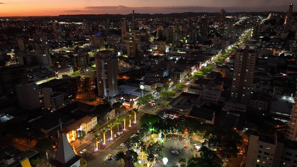 Chapecó sobe 11 posições e fica entre as 100 cidades mais ricas do país