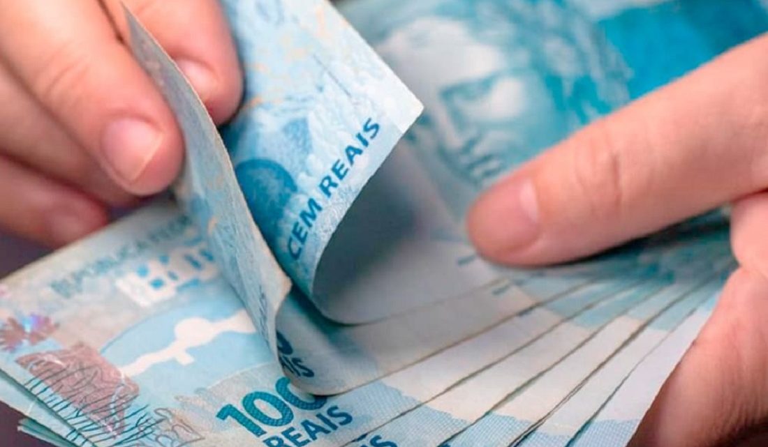 Salário mínimo aumenta para R$ 1.302 em 1º de janeiro