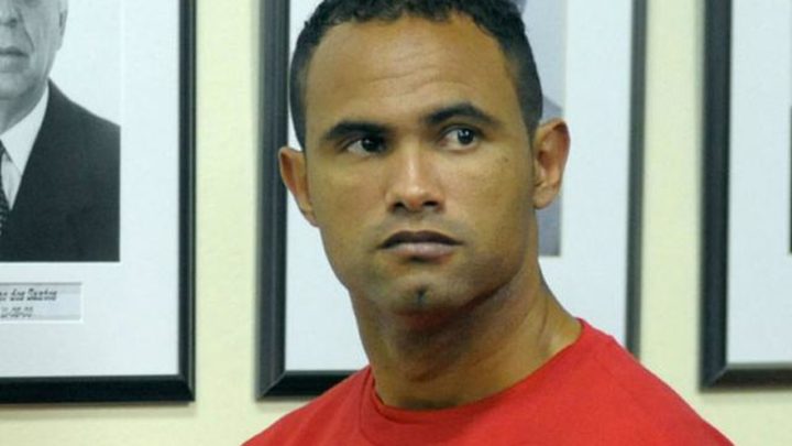 Ex-goleiro Bruno recebe liberdade condicional