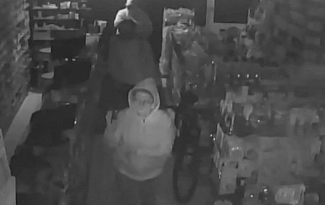 Gangue da “terceira idade” rouba farmácia