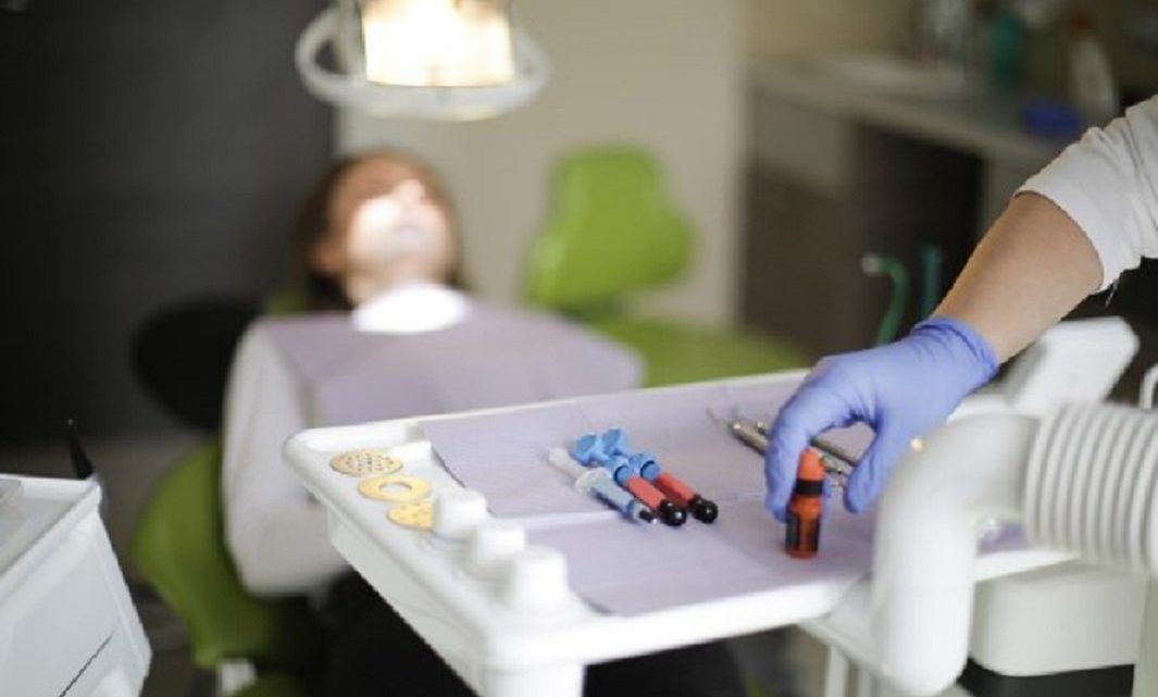 Homem que simulou dor de dente para assaltar clínica odontológica é condenado a 15 anos