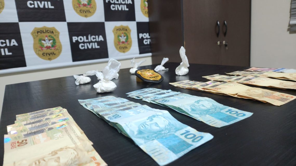 Vídeo: Polícia Civil de Maravilha prende duas pessoas por “delivery” de cocaína