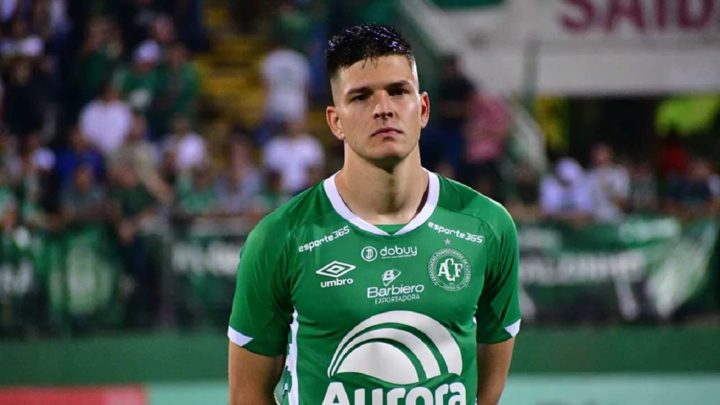 Chapecoense oficializa empréstimo de Perotti para o futebol do Japão