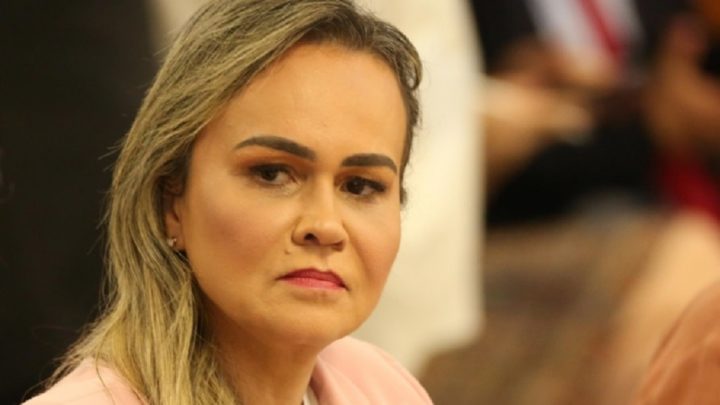 Ministra de Lula gastou mais de R$ 1 milhão em gráficas que não operam nos endereços cadastrados