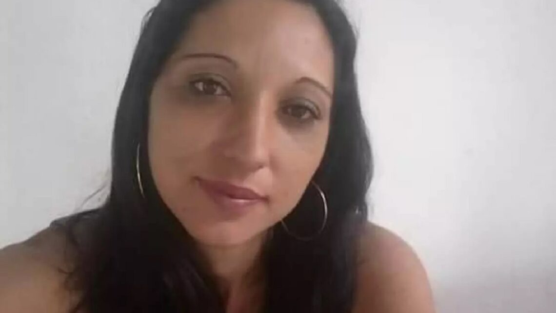 Mulher morre engasgada com pedaço de carne em churrasco familiar