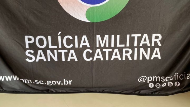Homem é detido com arma de fogo e objetos suspeitos de furto em residência no bairro Líder