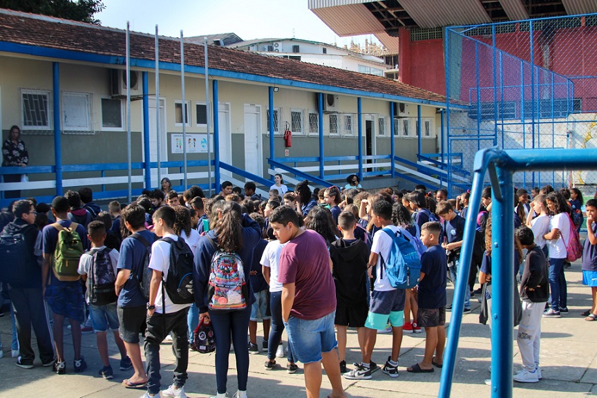 Aulas para mais de 520 mil alunos da rede estadual retornam nesta quarta-feira