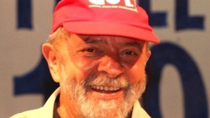 CUT critica valor do salário mínimo anunciado por Lula