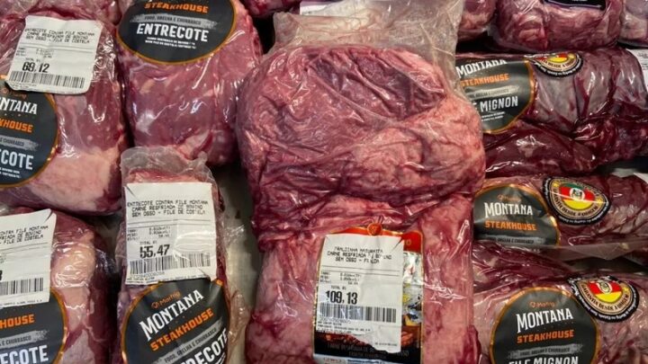 Ladrão invade restaurante pelo telhado e furta 120 kg de carne