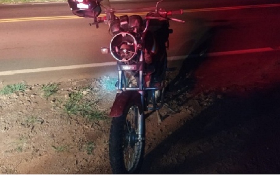 Motociclista colide em cachorro e sai ferido na SC 161 em Anchieta